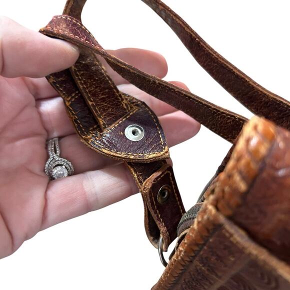 Vintage Hand Tooled Raised Flower Leather Purse Boho 70's Festival Hippy - Picture 13 of 16